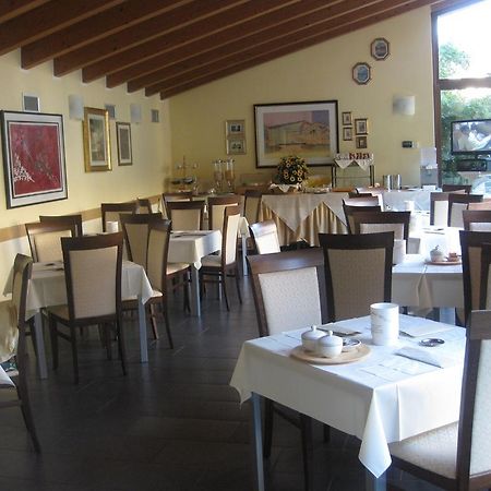 Albergo Giardino Sannazzaro de' Burgondi Εξωτερικό φωτογραφία