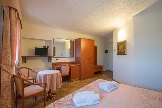 Albergo Giardino Sannazzaro de' Burgondi Εξωτερικό φωτογραφία