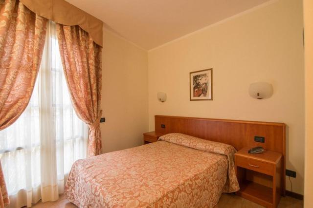 Albergo Giardino Sannazzaro de' Burgondi Εξωτερικό φωτογραφία