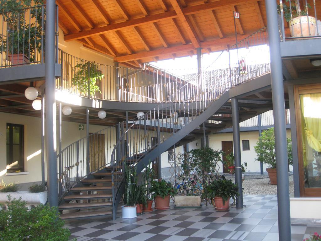 Albergo Giardino Sannazzaro de' Burgondi Εξωτερικό φωτογραφία