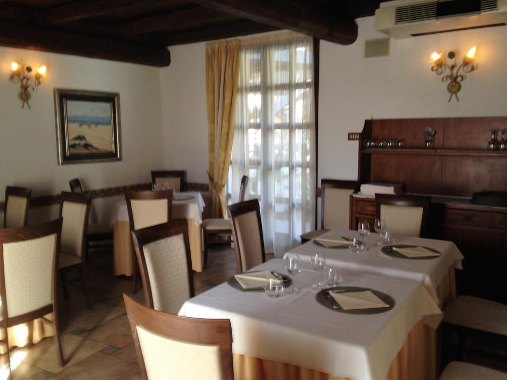 Albergo Giardino Sannazzaro de' Burgondi Εξωτερικό φωτογραφία